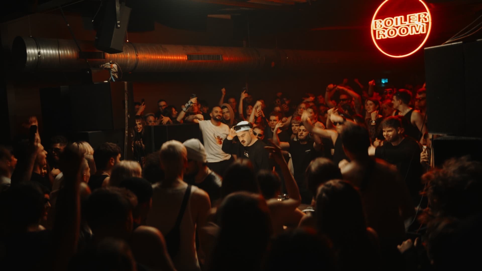 Alemão Johannes Schuster estreia no Boiler Room